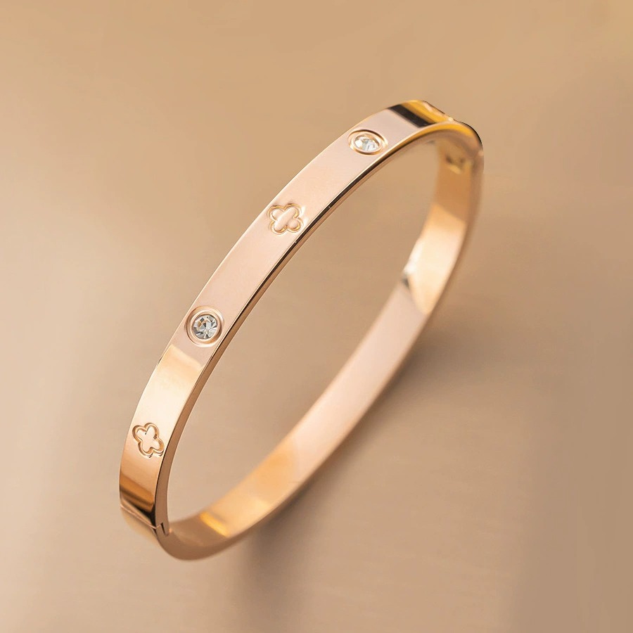 I&Ruh Rose Gold Women's Bracelet with a Light Luxury and High-End Feel, a Niche Fashion Style, and Zirconia Stone